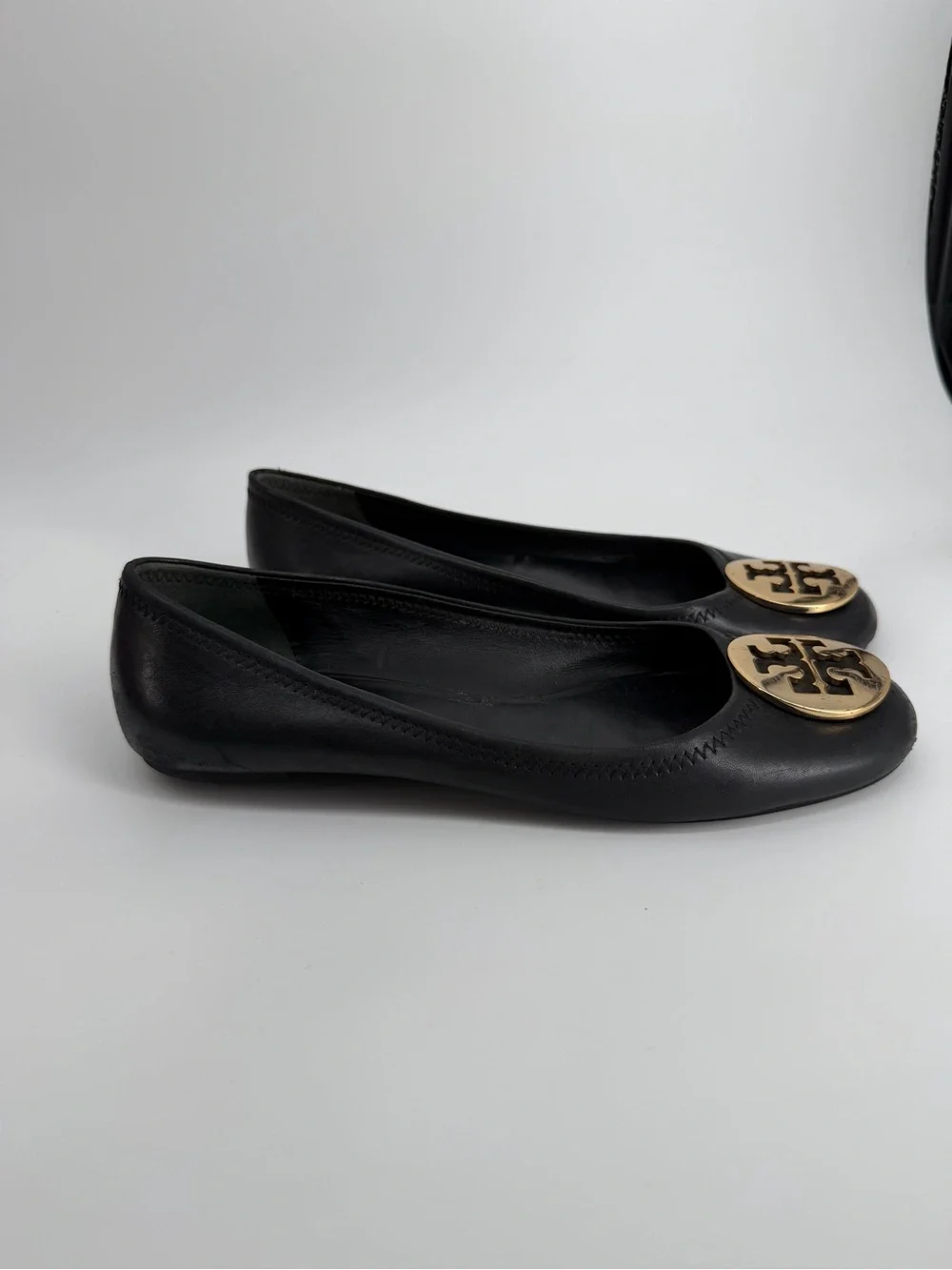Tory Burch Black Leather Ballet Flats with Gold Logo Discs